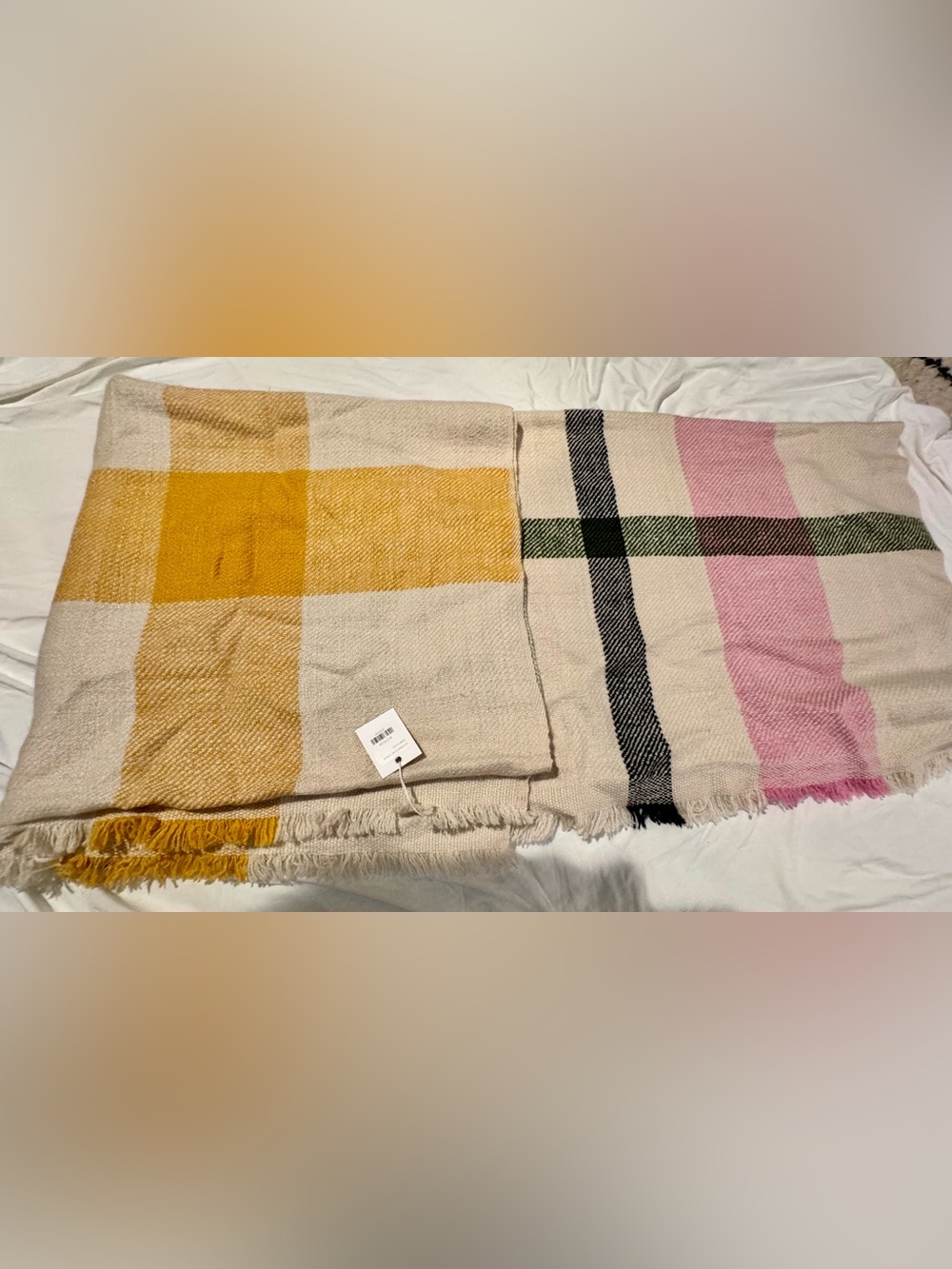 Plaid 100% cachmere Me&K APB CARPET Throw Blanket ivory with Tag